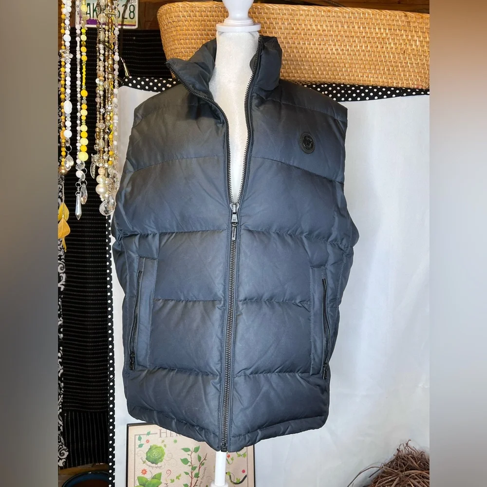 NWOT Michael Kors Black Puffer Vest Size Large - Picture 2 of 14